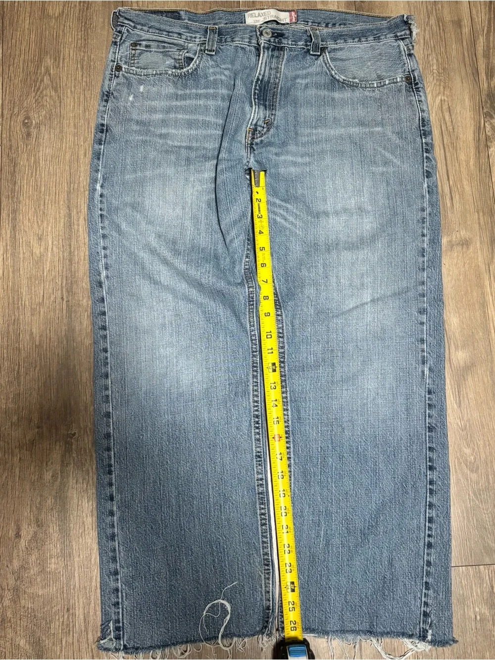 Levi's Men's Denim Relaxed Straight Jeans in Light Blue Wash